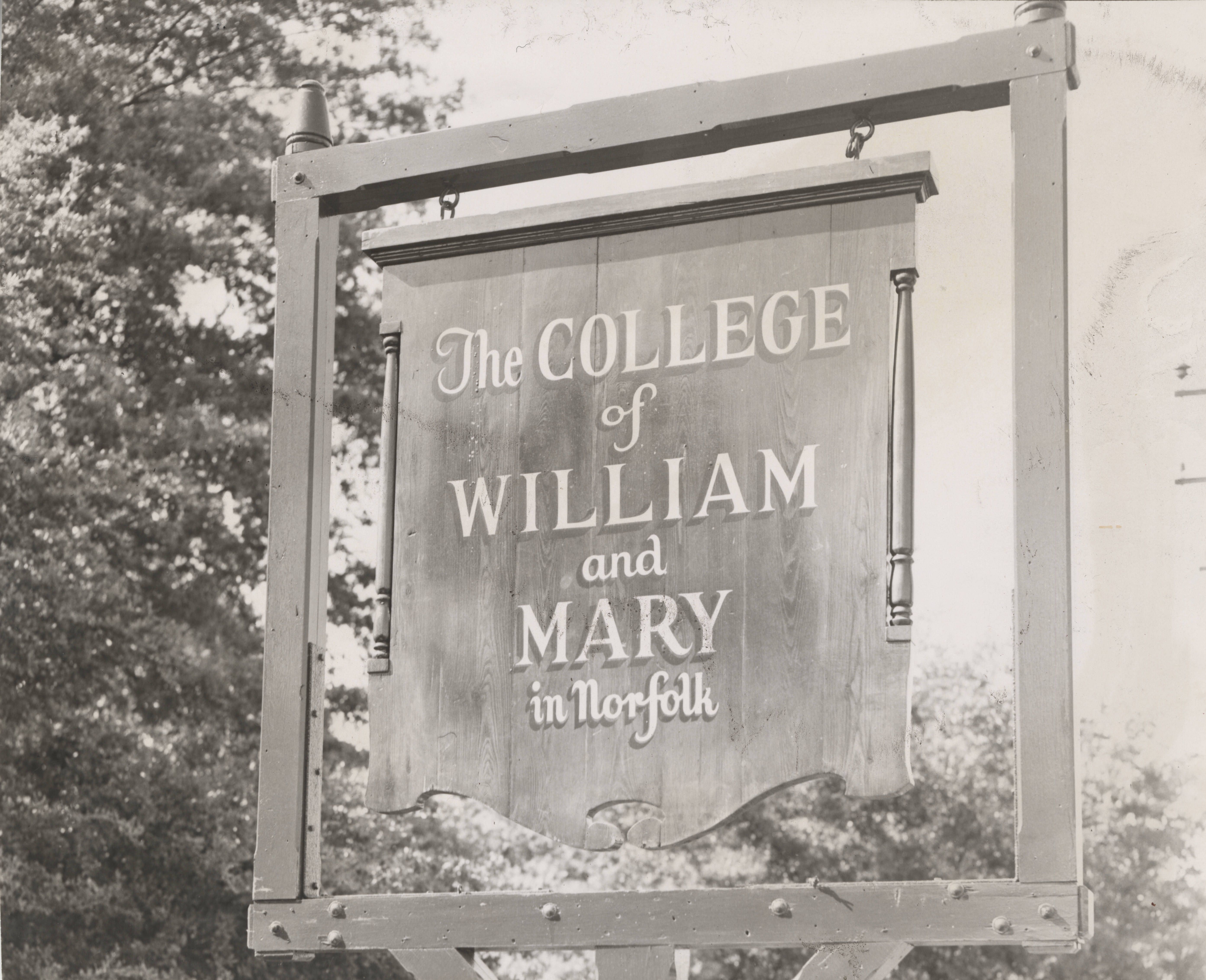 College of William and Mary Sign in Norfolk