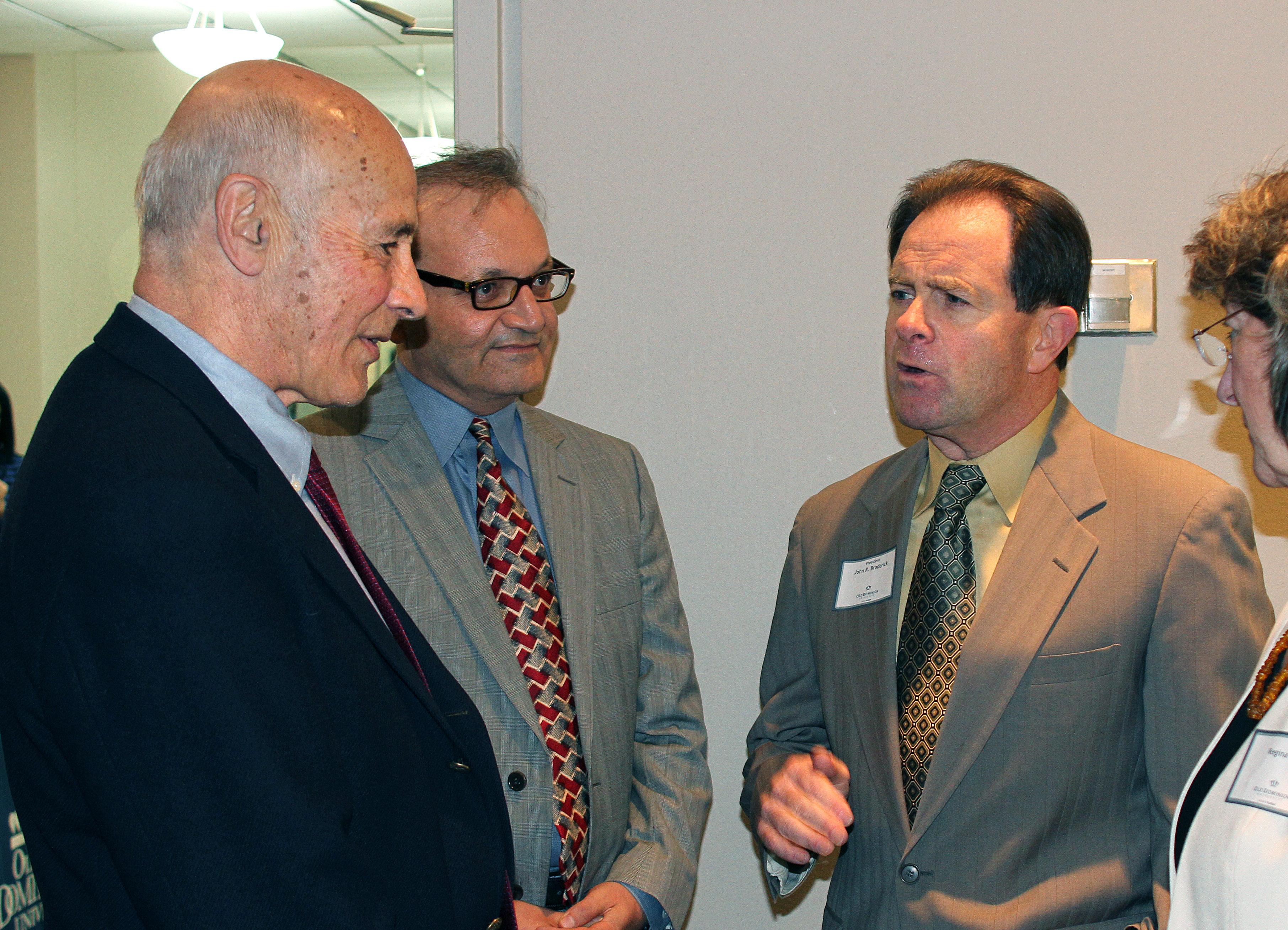Photo of Harvard professor Joseph Nye, ODU professor Steve Yetiv and ODU President John R. Broderick