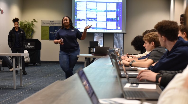 ODU student leads a class of high schoolers