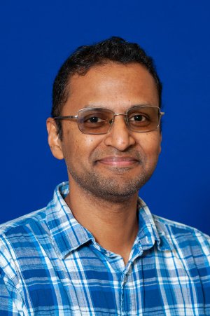 Venkat Maruthamuthu headshot