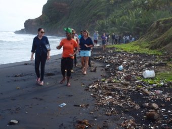 Photo of field trip during St. Vincent sustainability worksh